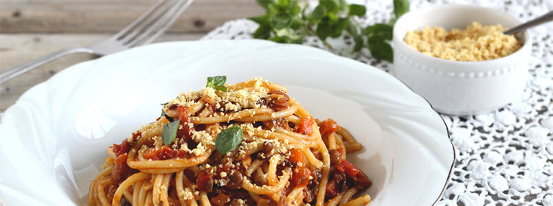 Šošovicové špagety s mletým morčacím mäsom a zeleninou